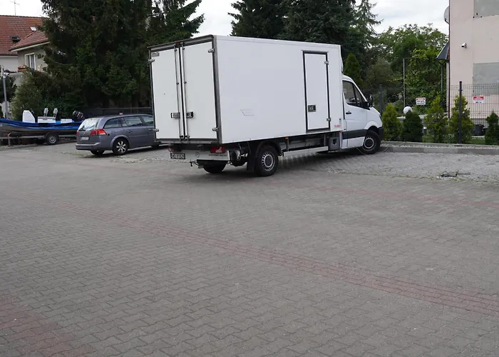 Bon Ton Проживання в сім'ї Щецин